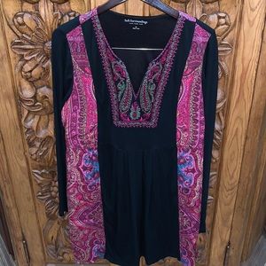 EUC Soft Surroundings medium embroidered tunic dress